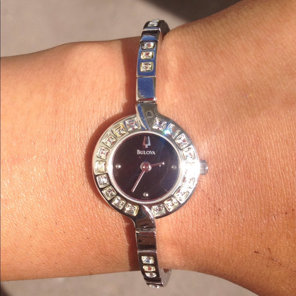 🎄Vintage Bulova Diamond Watch
